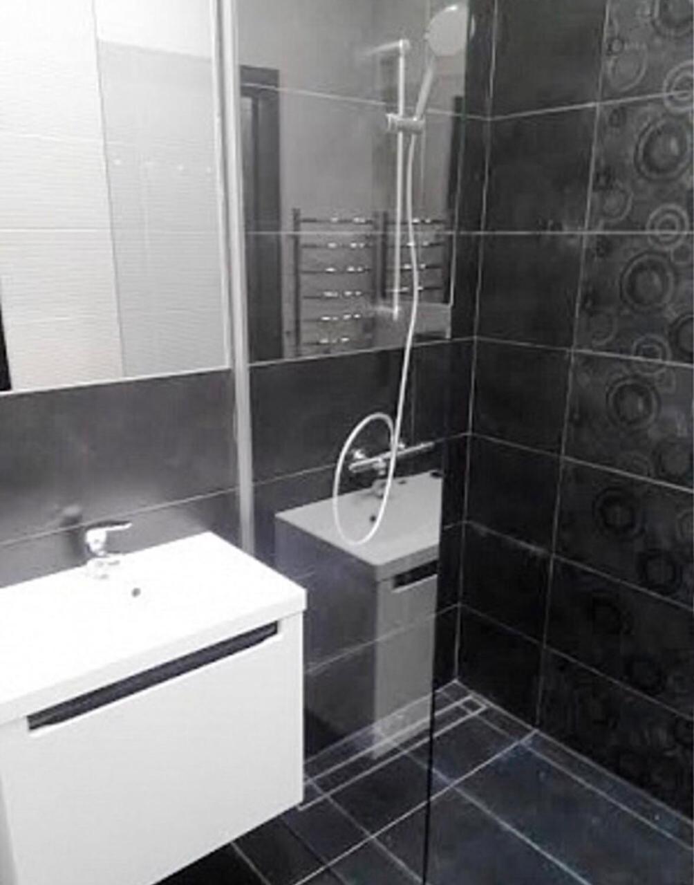 Apartment сучасні на площі ринок з панорамним видом на дахи львова